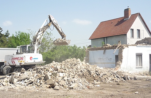 �p�let bont�s feladathoz ill� technol�gi�val, ak�r csendes beton roppant�ssl is